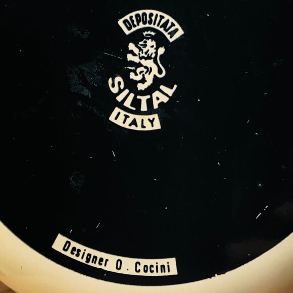 80s Siltal ITALY Beige Enamelware Fondue Pot with Lid by Designer O Cocini - Picture 7 of 10